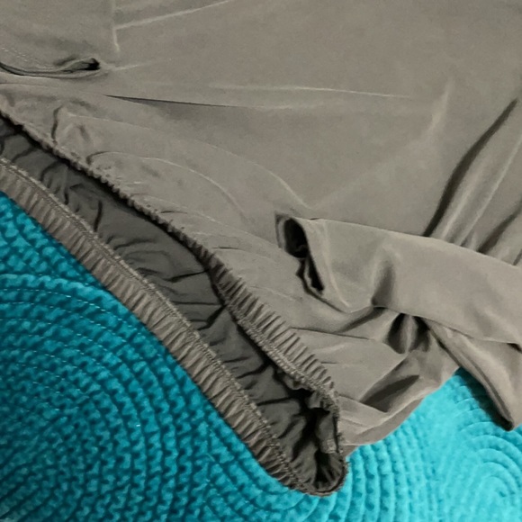 NWOT Express banded soft boat neck top - Picture 2 of 3